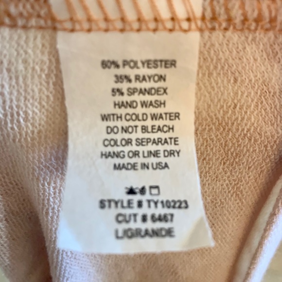 🆕 Marble Contrast Color Block Top❤️ - Picture 9 of 9